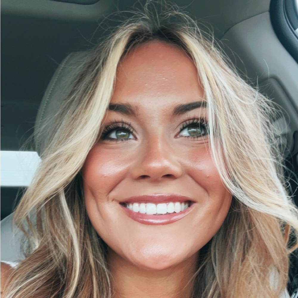 Meet your Posher, Savannah